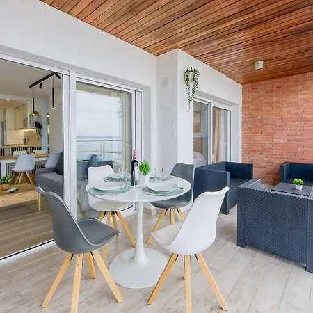 Apartamento In Near Playa De
